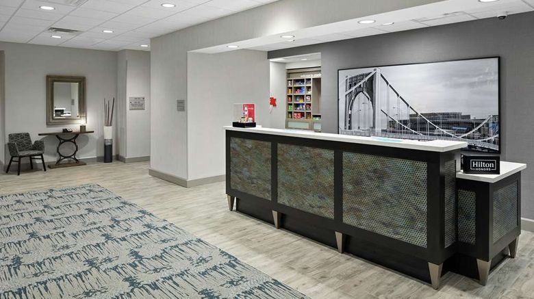 <b>Hampton Inn & Suites Cranberry Twp/Mars Lobby</b>. Images powered by <a href="https://iceportal.shijigroup.com/" title="IcePortal" target="_blank">IcePortal</a>.