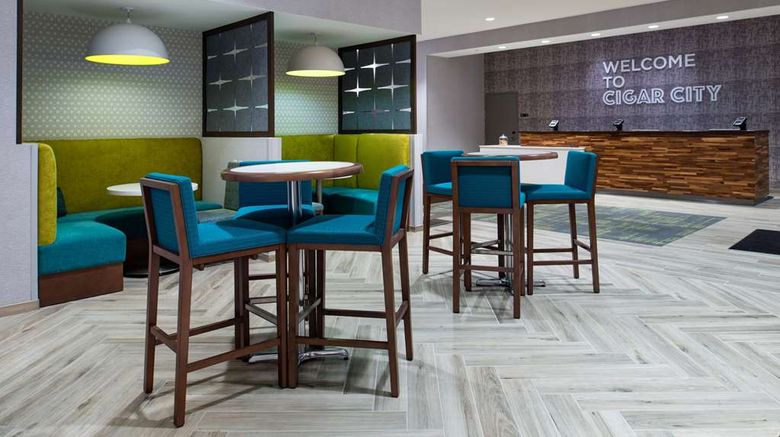 <b>Hampton Inn Tampa Dtwn Channel District Lobby</b>. Images powered by <a href="https://iceportal.shijigroup.com/" title="IcePortal" target="_blank">IcePortal</a>.