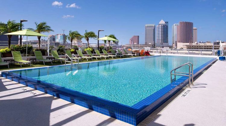 Hampton Inn Tampa Dtwn Channel District Pool
