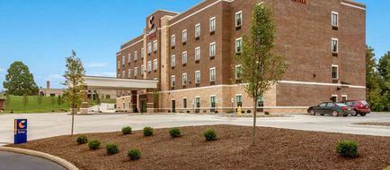 Comfort Suites Exterior
