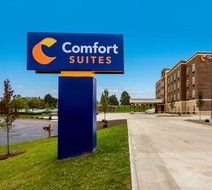 Comfort Suites Exterior