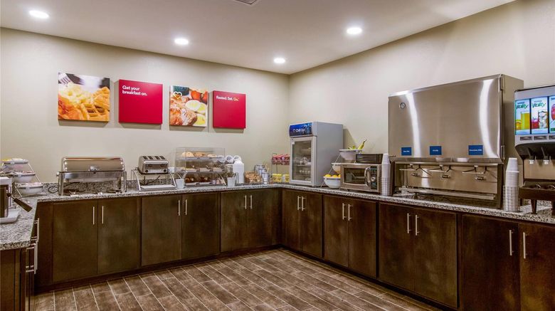 <b>Comfort Suites Restaurant</b>. Images powered by <a href="https://iceportal.shijigroup.com/" title="IcePortal" target="_blank">IcePortal</a>.