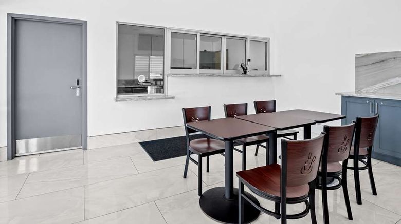 <b>SureStay by BW Buena Park Anaheim Restaurant</b>. Images powered by <a href="https://iceportal.shijigroup.com/" title="IcePortal" target="_blank">IcePortal</a>.