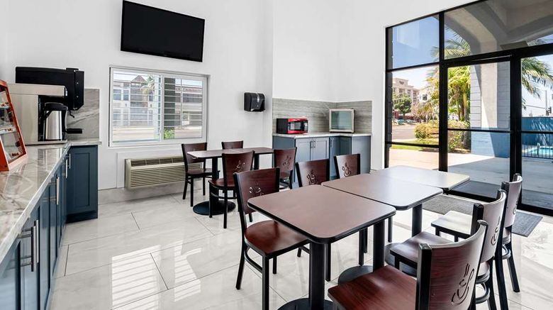 <b>SureStay by BW Buena Park Anaheim Restaurant</b>. Images powered by <a href="https://iceportal.shijigroup.com/" title="IcePortal" target="_blank">IcePortal</a>.