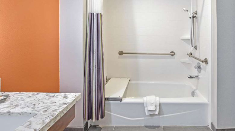 <b>La Quinta Inn & Sts Waco Downtown Baylor Room</b>. Images powered by <a href="https://iceportal.shijigroup.com/" title="IcePortal" target="_blank">IcePortal</a>.