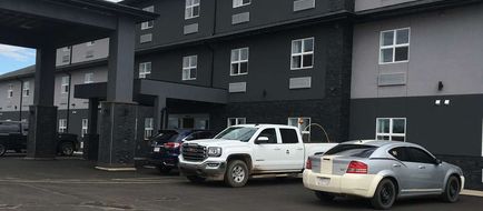 Super 8 Hardisty Exterior