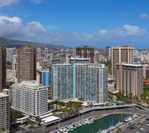 Ilikai Hotel & Luxury Suites Exterior