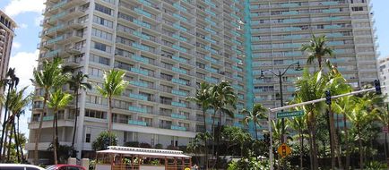 Ilikai Hotel & Luxury Suites Exterior