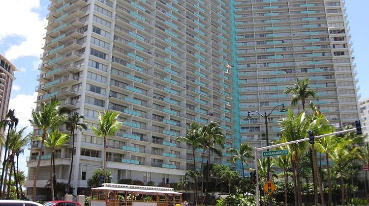 Ilikai Hotel & Luxury Suites Exterior