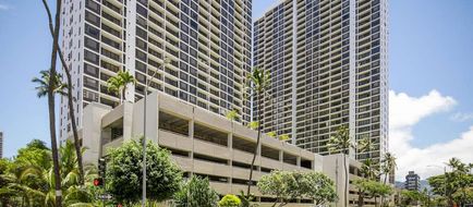Aston at the Waikiki Banyan Exterior