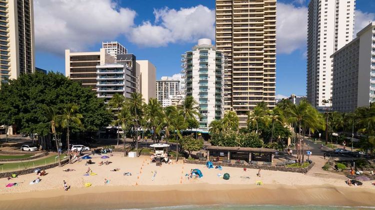 Aston Waikiki Circle Hotel Exterior