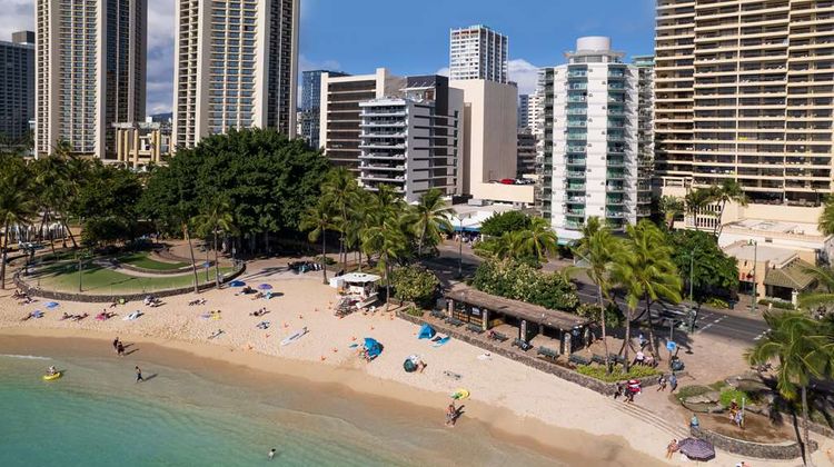 Waikiki Circle Hotel Exterior