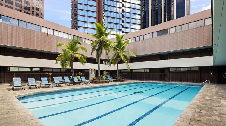 Aston at the Executive Centre Hotel Pool