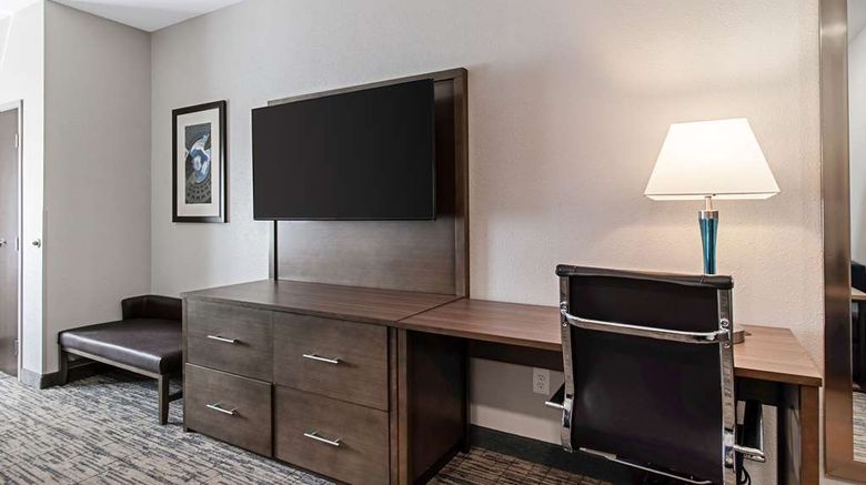 <b>Comfort Suites Grove City Room</b>. Images powered by <a href="https://iceportal.shijigroup.com/" title="IcePortal" target="_blank">IcePortal</a>.