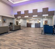 Comfort Suites Grove City Lobby