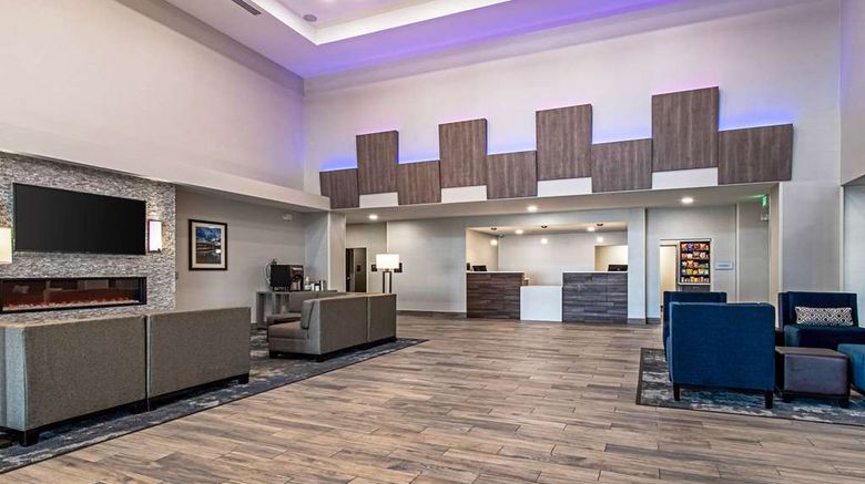 <b>Comfort Suites Grove City Lobby</b>. Images powered by <a href="https://iceportal.shijigroup.com/" title="IcePortal" target="_blank">IcePortal</a>.