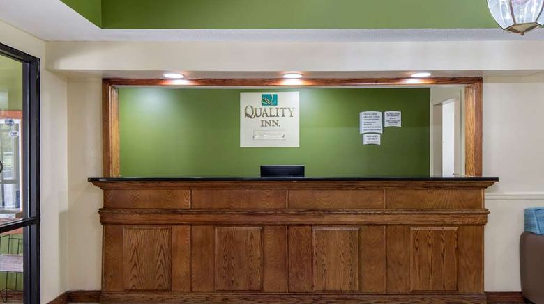 <b>Quality Inn Kingstree Lobby</b>. Images powered by <a href="https://iceportal.shijigroup.com/" title="IcePortal" target="_blank">IcePortal</a>.