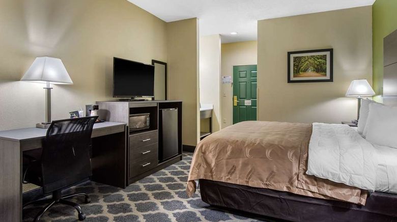 <b>Quality Inn Kingstree Room</b>. Images powered by <a href="https://iceportal.shijigroup.com/" title="IcePortal" target="_blank">IcePortal</a>.