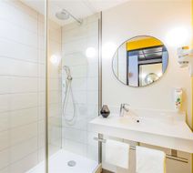 Ibis Styles Paris Meteor Av d'Italie Room