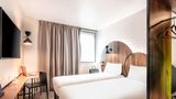Ibis Styles Paris Meteor Av d'Italie Exterior