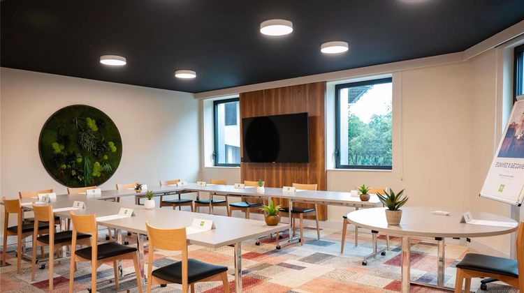 Ibis Styles Paris Meteor Av d'Italie Meeting