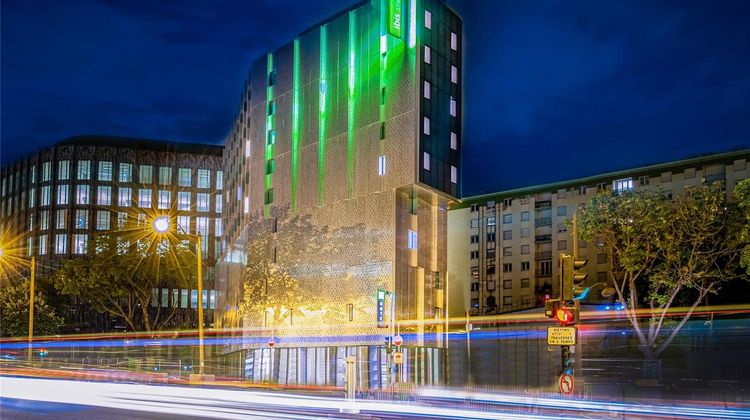 Ibis Styles Paris Meteor Av d'Italie Exterior