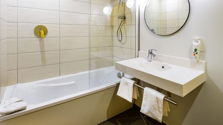 Ibis Styles Paris Meteor Av d'Italie Room