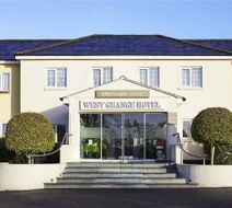 Mercure Newbury West Grange Hotel Exterior