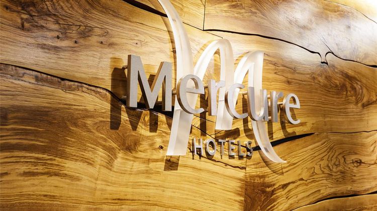 Mercure Newbury West Grange Hotel Exterior