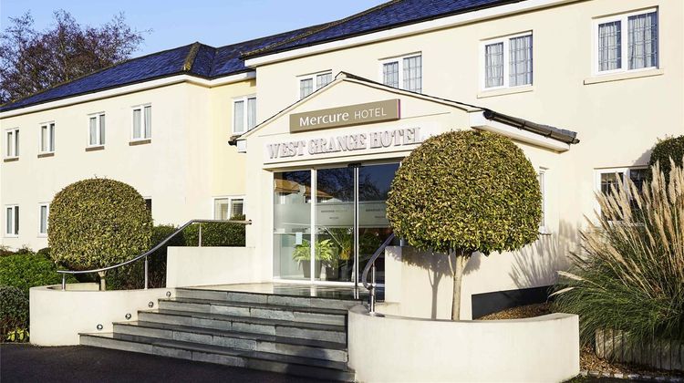 Mercure Newbury West Grange Hotel Exterior
