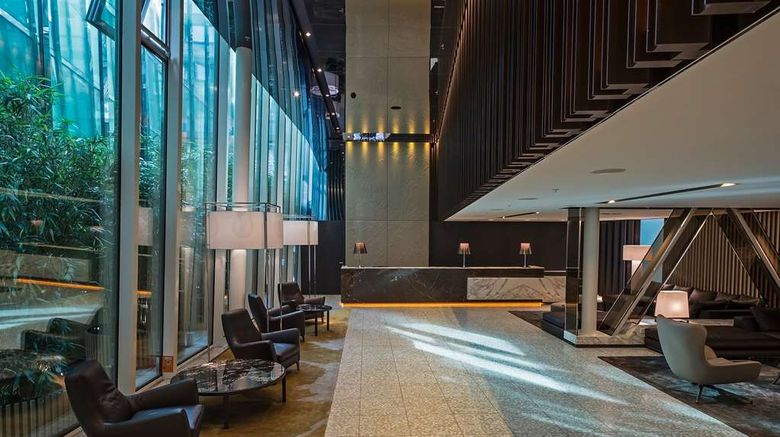 <b>Astoria Hotel Lobby</b>. Images powered by <a href="https://iceportal.shijigroup.com/" title="IcePortal" target="_blank">IcePortal</a>.