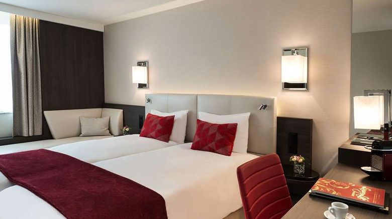 <b>Astoria Hotel Room</b>. Images powered by <a href="https://iceportal.shijigroup.com/" title="IcePortal" target="_blank">IcePortal</a>.