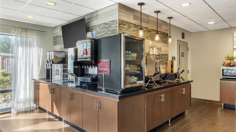 <b>Best Western Plus Bellingham Airport Restaurant</b>. Images powered by <a href="https://iceportal.shijigroup.com/" title="IcePortal" target="_blank">IcePortal</a>.