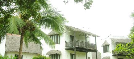 Jacaranda Indian Ocean Beach Resort Exterior
