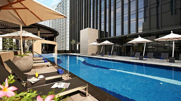 Carlton City Hotel Singapore Pool