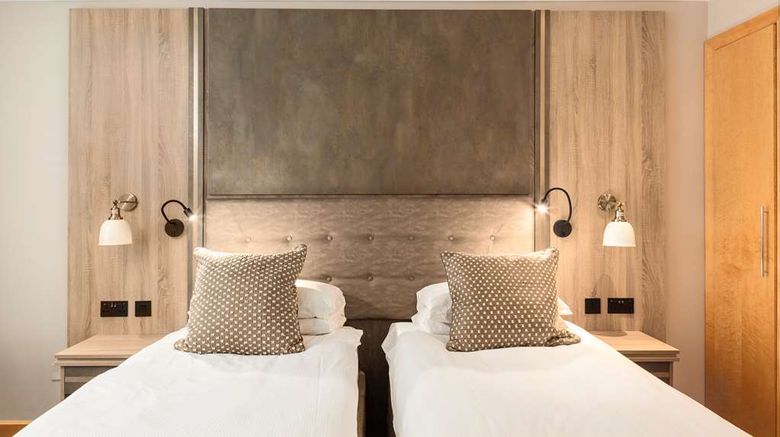 <b>Courthouse Hotel Room</b>. Images powered by <a href="https://iceportal.shijigroup.com/" title="IcePortal" target="_blank">IcePortal</a>.