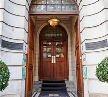 Courthouse Hotel Exterior