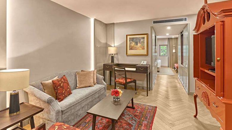 <b>Goodwood Park Hotel Room</b>. Images powered by <a href=https://www.travelagewest.com/Hotels/Singapore-Singapore/
