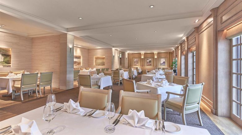<b>Goodwood Park Hotel Restaurant</b>. Images powered by <a href="https://iceportal.shijigroup.com/" title="IcePortal" target="_blank">IcePortal</a>.