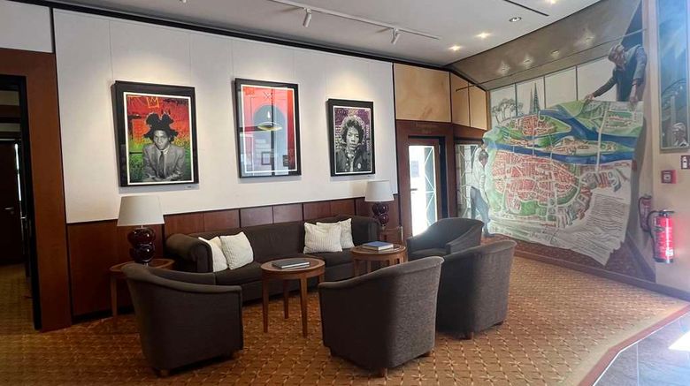 <b>Hansa Apart Hotel Lobby</b>. Images powered by <a href="https://iceportal.shijigroup.com/" title="IcePortal" target="_blank">IcePortal</a>.