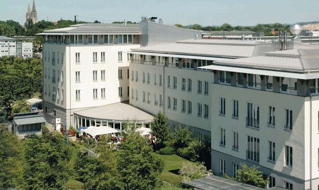 Hansa Apart Hotel Exterior