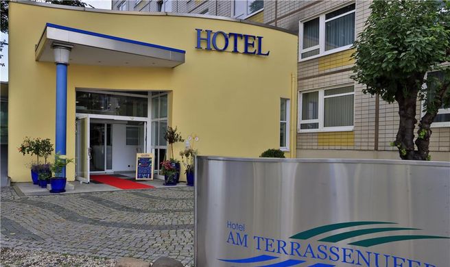 Hotel am Terrassenufer Exterior