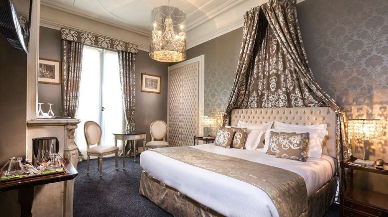 <b>Hotel Claridge Room</b>. Images powered by <a href="https://iceportal.shijigroup.com/" title="IcePortal" target="_blank">IcePortal</a>.