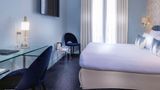 <b>Hotel Claridge Room</b>. Images powered by <a href="https://iceportal.shijigroup.com/" title="IcePortal" target="_blank">IcePortal</a>.