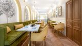 <b>Hotel Claridge Restaurant</b>. Images powered by <a href="https://iceportal.shijigroup.com/" title="IcePortal" target="_blank">IcePortal</a>.