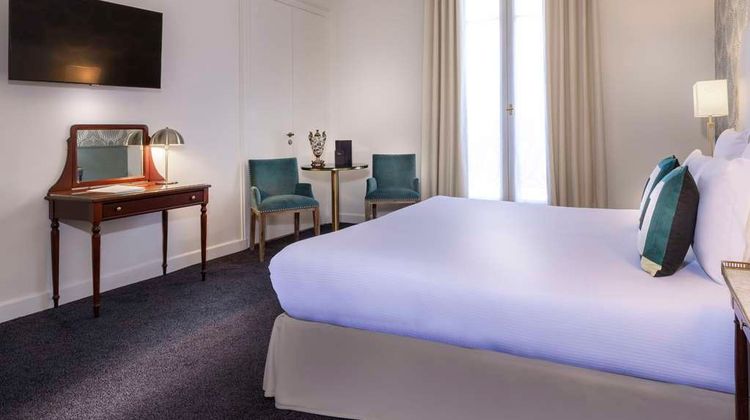 Hotel Claridge Room