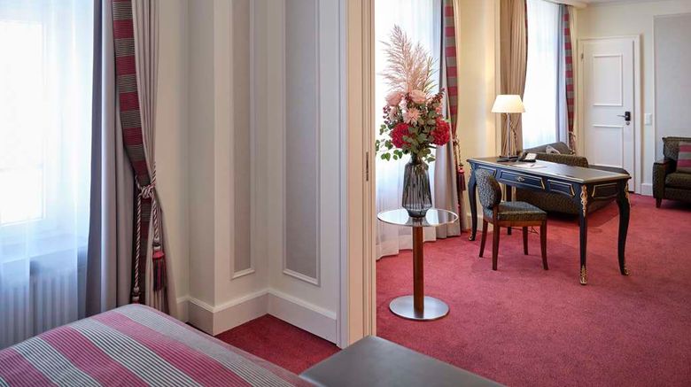 <b>Hotel Schweizerhof Zurich Room</b>. Images powered by <a href="https://iceportal.shijigroup.com/" title="IcePortal" target="_blank">IcePortal</a>.