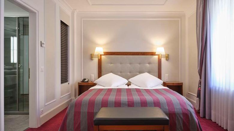 <b>Hotel Schweizerhof Zurich Room</b>. Images powered by <a href="https://iceportal.shijigroup.com/" title="IcePortal" target="_blank">IcePortal</a>.