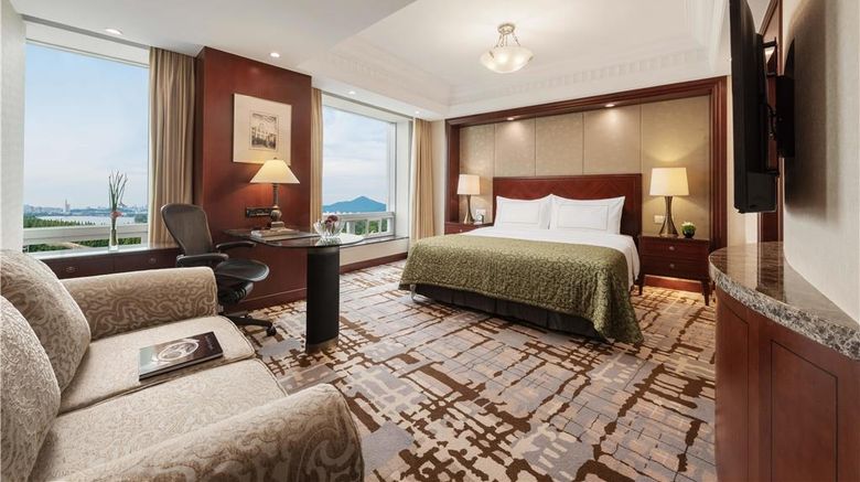 <b>Lakeview Xuanwu Hotel Room</b>. Images powered by <a href="https://iceportal.shijigroup.com/" title="IcePortal" target="_blank">IcePortal</a>.