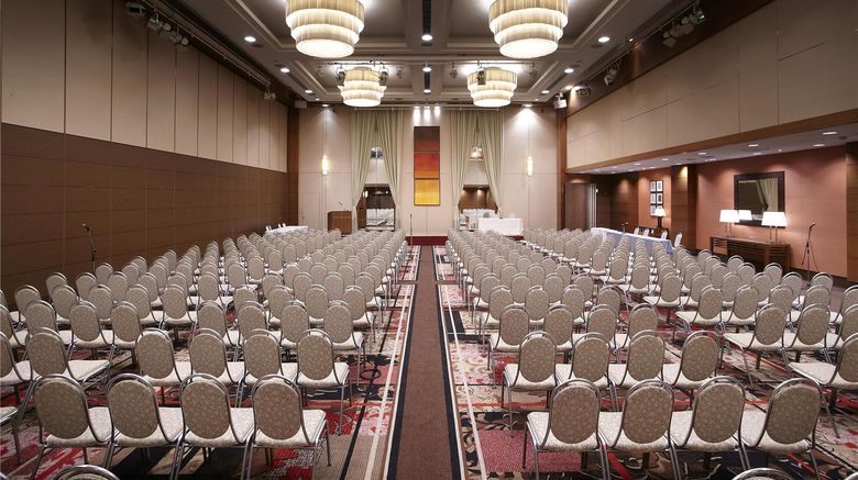<b>Portopia Hotel Ballroom</b>. Images powered by <a href="https://iceportal.shijigroup.com/" title="IcePortal" target="_blank">IcePortal</a>.